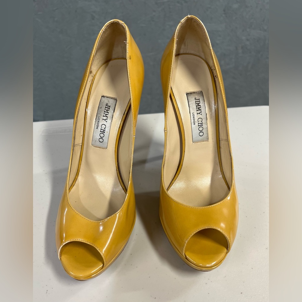 Jimmy Choo Beige Patent Leather Peep Toe Pumps Size 39